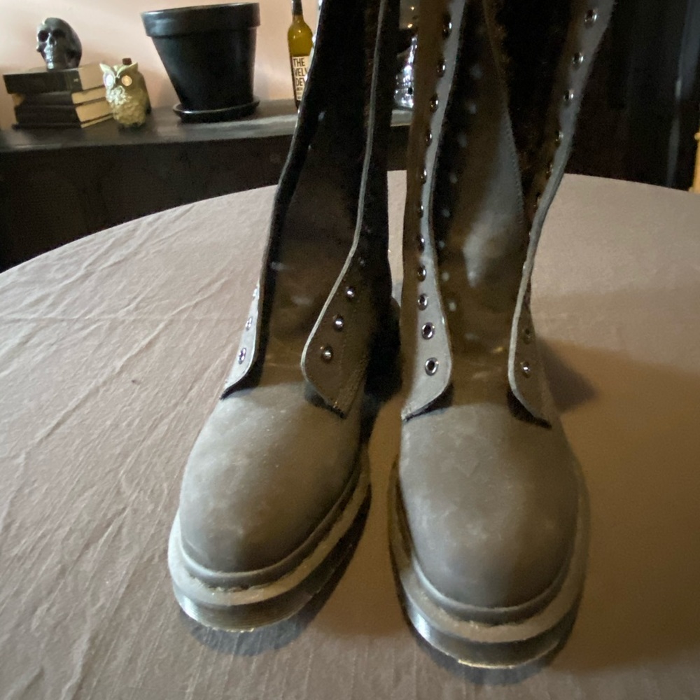 Dr Martens winter high boots.